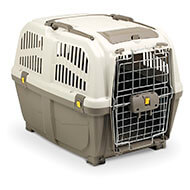 Cage de transport pour chien et chat Skudo - norme IATA Taupe